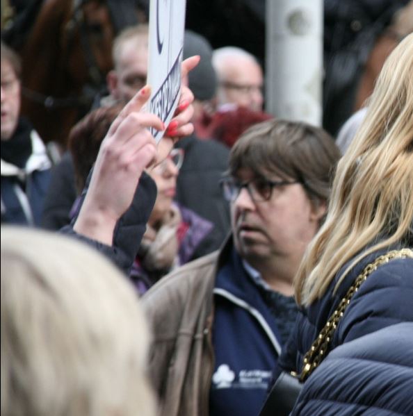 Schröder (midden) op PVV demonstratie Rotterdam, januari 2018